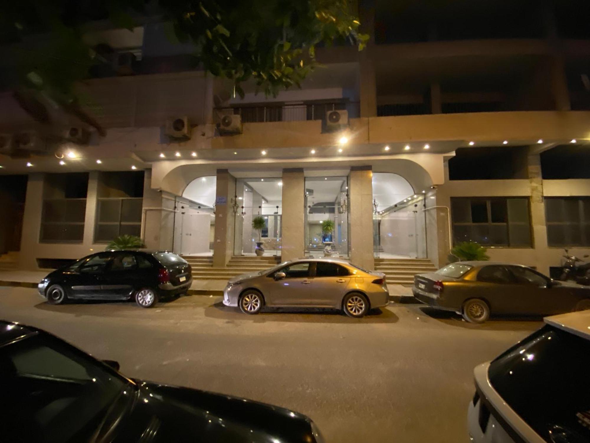 Apartment On The Nile *